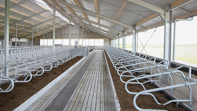 Стойловое оборудование